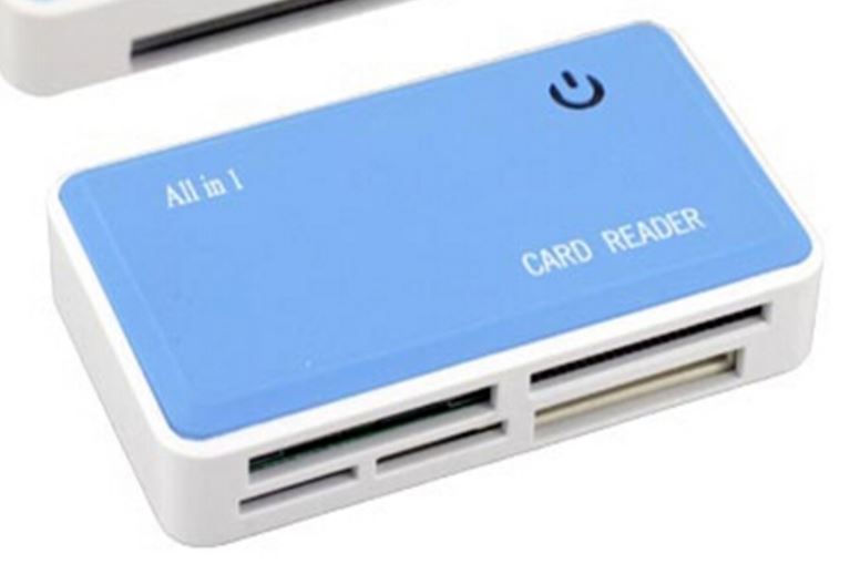 Astrotek USB 2.0 All-In-One Card Reader Hub for CF I & II, MicroDrive, SD/SDHC/SDXC, microSD, Memory Stick, MMC, RS-MMC, xD-Picture Card