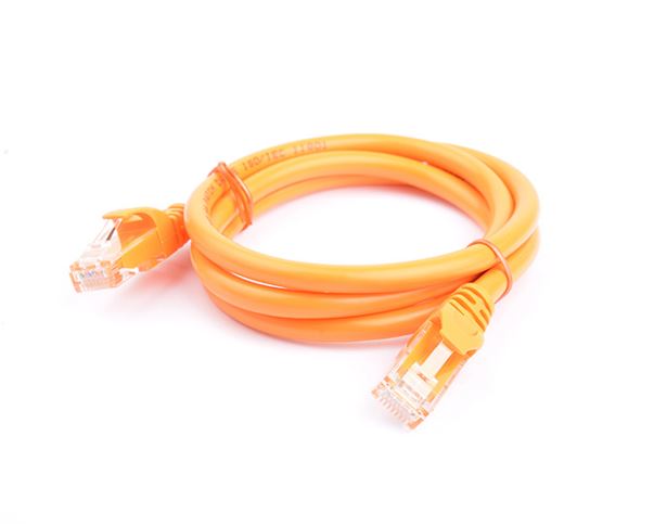 8Ware 1.5m Orange Cat6A UTP RJ45 Ethernet Network Cable - Full Copper Core, Snagless Patch Cord for High-Speed LAN